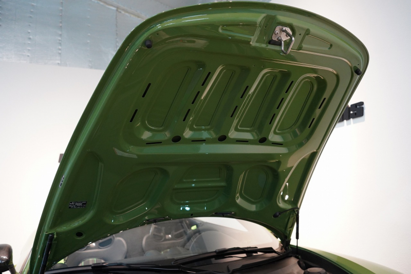 ポルシェ 718スパイダー 6MT ワンオーナー 左H PTSカラー/オリーブグリーン PCCB レザーインテリア 中古車 中古車