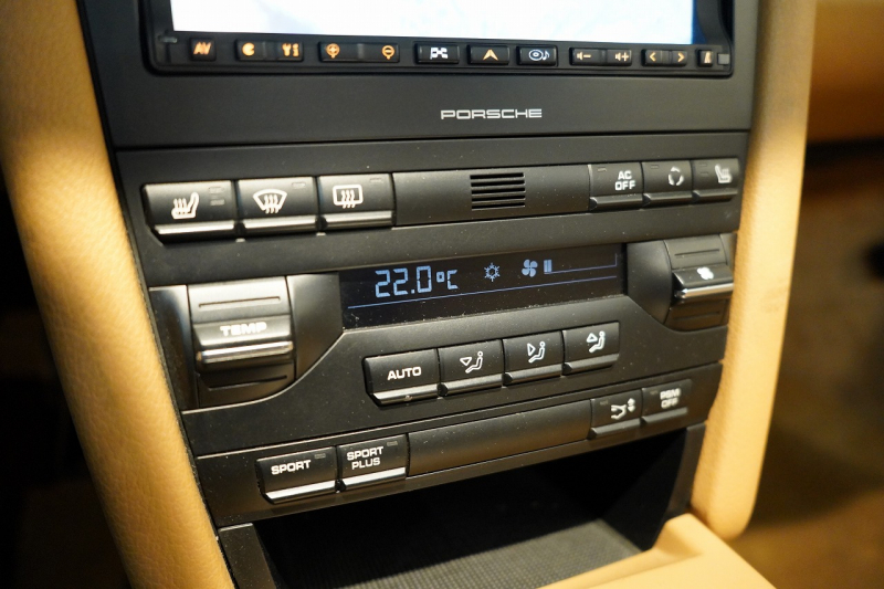 ポルシェ ボクスター(Type987) PDK 後期モデル 左H スポーツクロノ バサルトブラック PC入庫歴17回 中古車 中古車