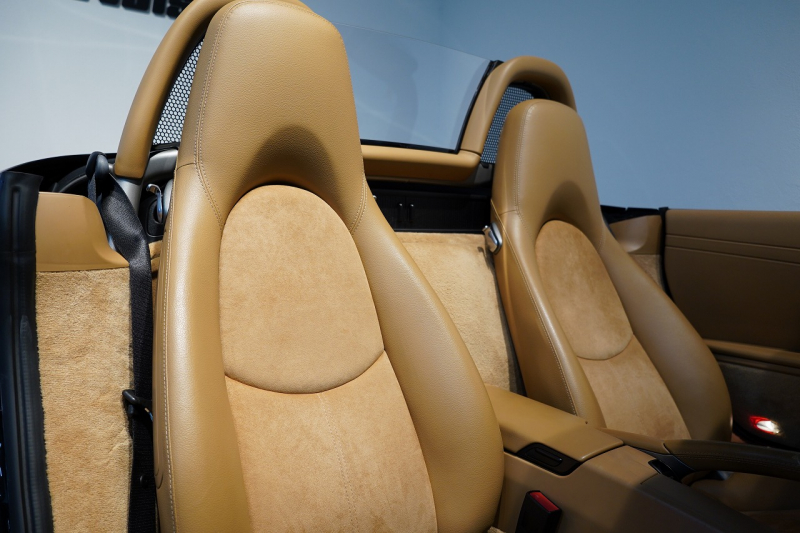 ポルシェ ボクスター(Type987) PDK 後期モデル 左H スポーツクロノ バサルトブラック PC入庫歴17回 中古車 中古車