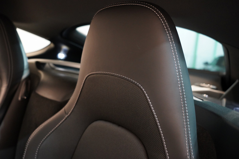 ポルシェ 718 ケイマン S PDK スポクロ スポエグ レザーインテリア×Sport-Tex PDLS+付LEDヘッドライト 中古車 中古車