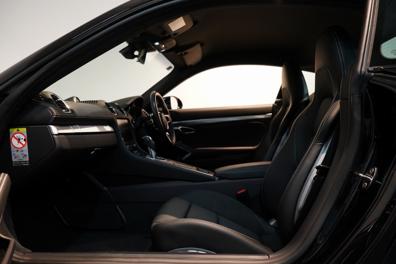 ポルシェ 718 ケイマン S PDK スポクロ スポエグ レザーインテリア×Sport-Tex PDLS+付LEDヘッドライト 中古車 中古車