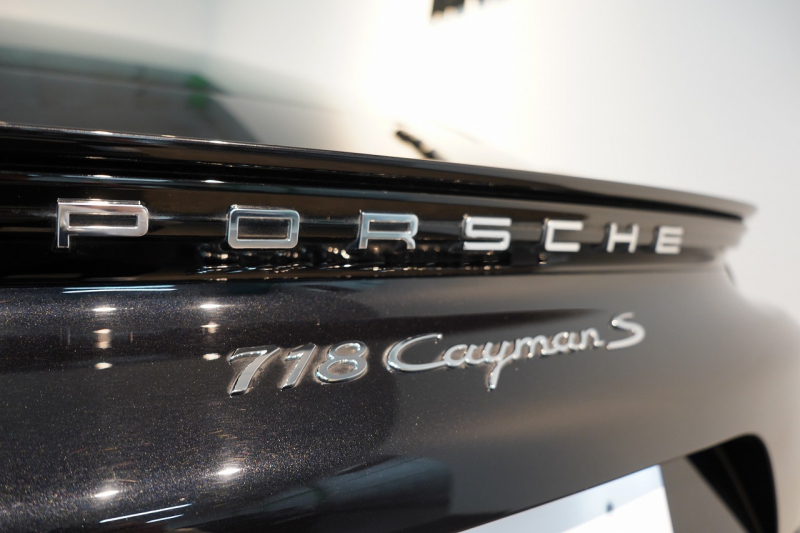 ポルシェ 718 ケイマン S PDK スポクロ スポエグ レザーインテリア×Sport-Tex PDLS+付LEDヘッドライト 中古車 中古車