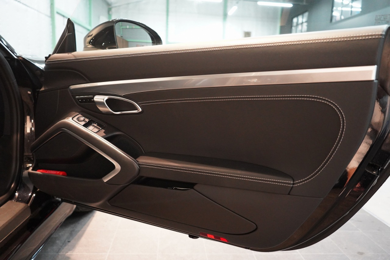 ポルシェ 718 ケイマン S PDK スポクロ スポエグ レザーインテリア×Sport-Tex PDLS+付LEDヘッドライト 中古車 中古車