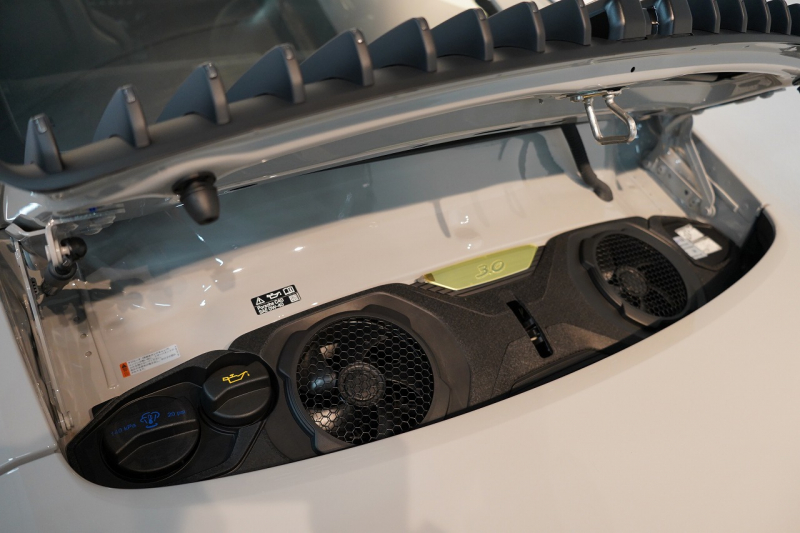 ポルシェ 911(Type992) Carrera T 7MT ワンオーナー CarreraTインテリア スポーツデザイン マトリクスLED クレヨン 中古車 中古車