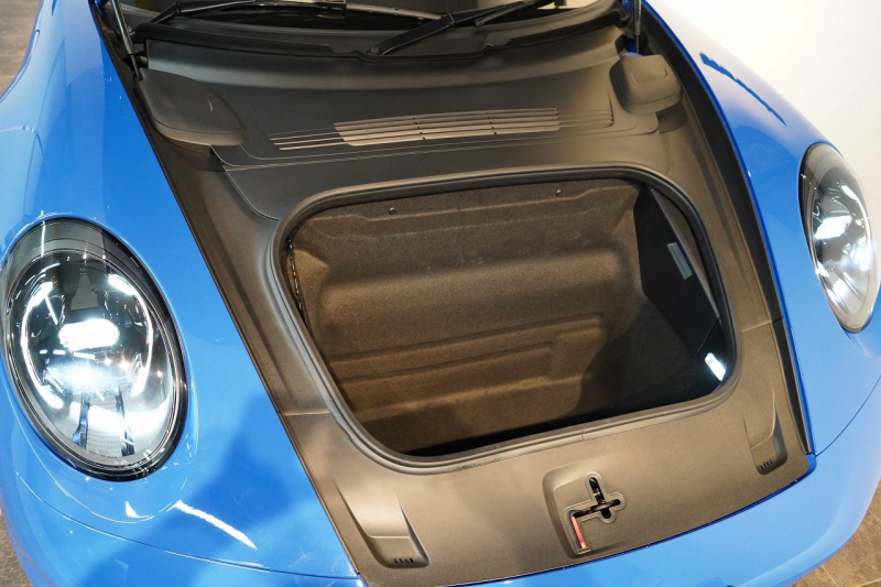 ポルシェ 911(Type992) Carrera Cabriolet PDK 後期モデル(Type992.2) ワンオーナー OP253 ルガーノブルー スポクロ スポエグ 20/21インチRSSpyderホイール 中古車 中古車