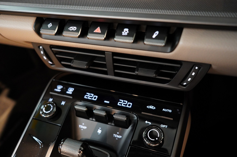 ポルシェ 911(Type992) Carrera Cabriolet PDK 後期モデル(Type992.2) ワンオーナー OP253 ルガーノブルー スポクロ スポエグ 20/21インチRSSpyderホイール 中古車 中古車