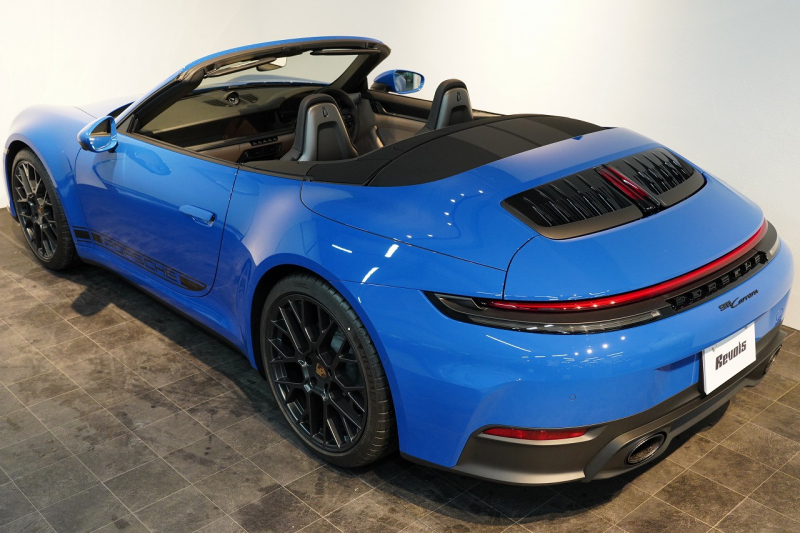 ポルシェ 911(Type992) Carrera Cabriolet PDK 後期モデル(Type992.2) ワンオーナー OP253 ルガーノブルー スポクロ スポエグ 20/21インチRSSpyderホイール 中古車 中古車