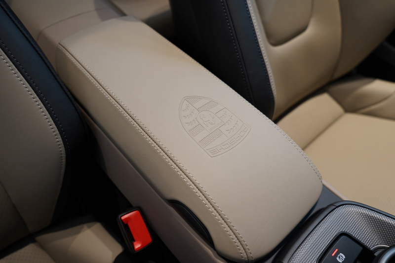 ポルシェ 911(Type992) Carrera Cabriolet PDK 後期モデル(Type992.2) ワンオーナー OP253 ルガーノブルー スポクロ スポエグ 20/21インチRSSpyderホイール 中古車 中古車