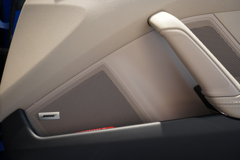 ポルシェ 911(Type992) Carrera Cabriolet PDK 後期モデル(Type992.2) ワンオーナー OP253 ルガーノブルー スポクロ スポエグ 20/21インチRSSpyderホイール 中古車 中古車