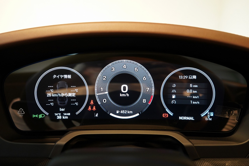 ポルシェ 911(Type992) Carrera Cabriolet 後期モデル(Type992.2) ワンオーナー OP432万 スポクロ スポエグ クラブレザー Fリフト 中古車 中古車