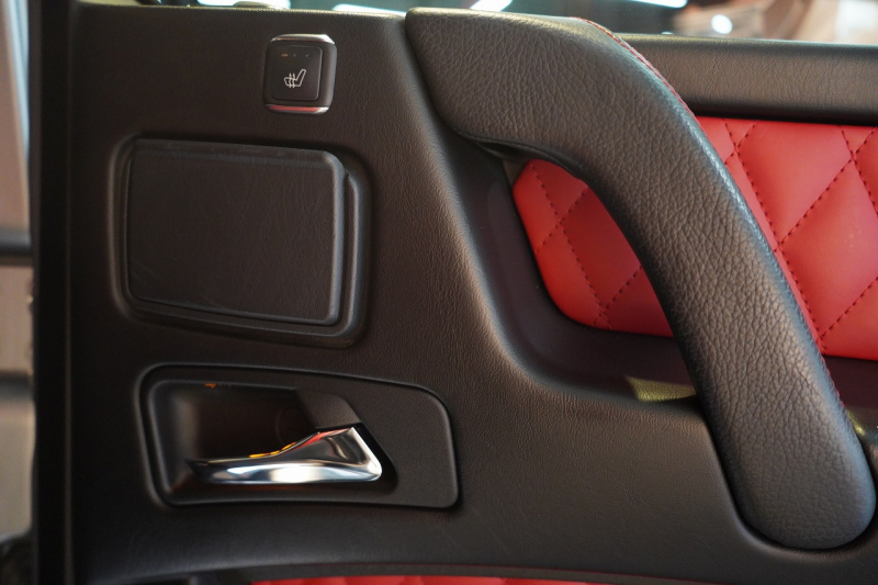 AMG Gクラス G63 designoマグノプラチナムマット&エクスクルーシブインテリア サイドカメラ 中古車 中古車