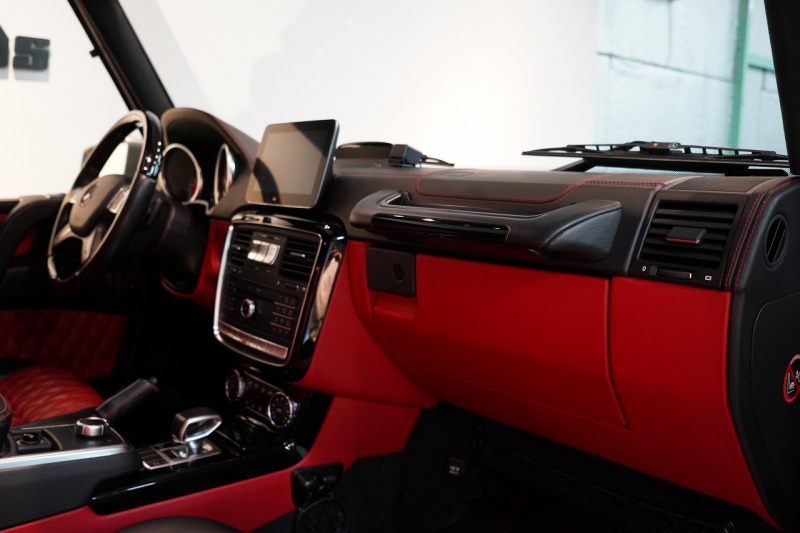 AMG Gクラス G63 designoマグノプラチナムマット&エクスクルーシブインテリア サイドカメラ 中古車 中古車