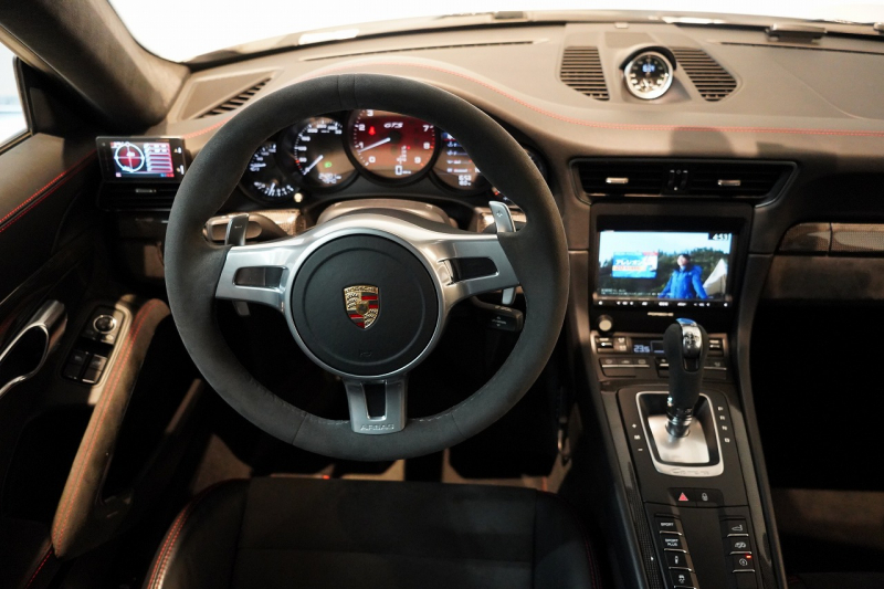 ポルシェ 911(Type991) 911(Type991.1) 2015y 911Carrera GTS GTSインテリア&カーボンインテリア フロント&Bカメラ  中古車