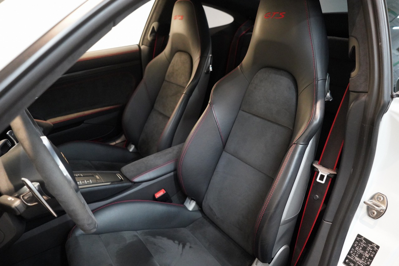 ポルシェ 911(Type991) 911(Type991.1) 2015y 911Carrera GTS GTSインテリア&カーボンインテリア フロント&Bカメラ  中古車