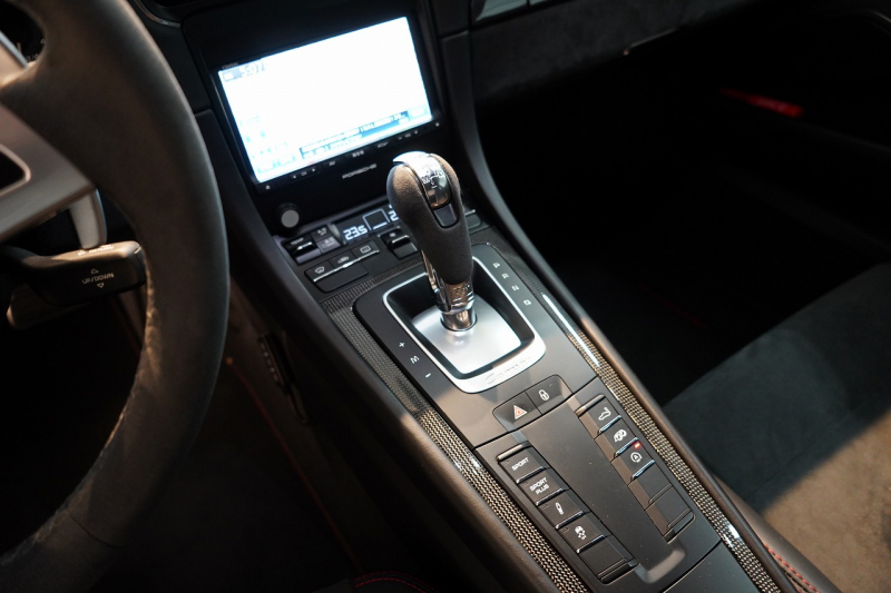 ポルシェ 911(Type991) 911(Type991.1) 2015y 911Carrera GTS GTSインテリア&カーボンインテリア フロント&Bカメラ  中古車