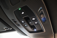 ポルシェ マカン 4 Electric 新型EVモデル ワンオーナー スポクロ OP20インチホイール パノラマルーフ 保証継承可 中古車 中古車