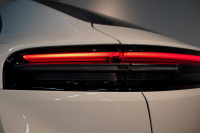 ポルシェ マカン 4 Electric 新型EVモデル ワンオーナー スポクロ OP20インチホイール パノラマルーフ 保証継承可 中古車 中古車