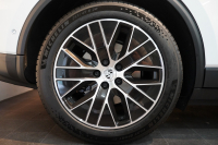 ポルシェ マカン 4 Electric 新型EVモデル ワンオーナー スポクロ OP20インチホイール パノラマルーフ 保証継承可 中古車 中古車