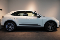 ポルシェ マカン 4 Electric 新型EVモデル ワンオーナー スポクロ OP20インチホイール パノラマルーフ 保証継承可 中古車 中古車