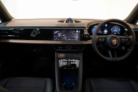 ポルシェ マカン 4 Electric 新型EVモデル ワンオーナー スポクロ OP20インチホイール パノラマルーフ 保証継承可 中古車 中古車