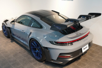 ポルシェ 911(Type992) GT3RS PDK ワンオーナー OP973 ヴァイザッハパッケージ PCCB Fリフト レザー×Race-Texインテリア 中古車 中古車