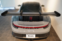 ポルシェ 911(Type992) GT3RS PDK ワンオーナー OP973 ヴァイザッハパッケージ PCCB Fリフト レザー×Race-Texインテリア 中古車 中古車