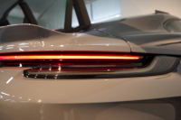 ポルシェ 911(Type992) GT3RS PDK ワンオーナー OP973 ヴァイザッハパッケージ PCCB Fリフト レザー×Race-Texインテリア 中古車 中古車