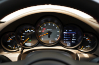 ポルシェ 911(Type991.2) GT3 Touring Package 6MT 左H ワンオーナー OP422 PCCB Fリフト レザーインテリア LEDヘッドライト スポクロ 中古車 中古車