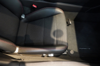 ポルシェ 911(Type991.2) GT3 Touring Package 6MT 左H ワンオーナー OP422 PCCB Fリフト レザーインテリア LEDヘッドライト スポクロ 中古車 中古車