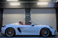 ポルシェ 718スパイダー (Type718)Spyder PDK スパイダークラシックインテリア LEDヘッドライト  中古車