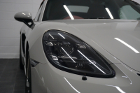 ポルシェ 718スパイダー (Type718)Spyder PDK スパイダークラシックインテリア LEDヘッドライト  中古車