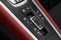 ポルシェ 718スパイダー (Type718)Spyder PDK スパイダークラシックインテリア LEDヘッドライト  中古車