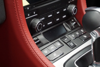 ポルシェ 718スパイダー (Type718)Spyder PDK スパイダークラシックインテリア LEDヘッドライト  中古車