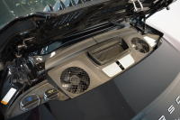 ポルシェ 911(Type991.2) Carrera 7MT スポーツクロノ スポーツテールパイプ ジェットブラック パークアシスト付リバーシングカメラ 中古車 中古車