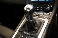 ポルシェ 911(Type991.2) Carrera 7MT スポーツクロノ スポーツテールパイプ ジェットブラック パークアシスト付リバーシングカメラ 中古車 中古車