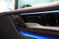 ポルシェ マカン Electric 新型EVモデル ワンオーナー スポクロ OP21インチホイール パノラマルーフ 保証継承可 中古車 中古車