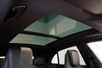 ポルシェ マカン Electric 新型EVモデル ワンオーナー スポクロ OP21インチホイール パノラマルーフ 保証継承可 中古車 中古車