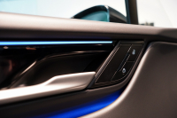 ポルシェ マカン Electric 新型EVモデル ワンオーナー スポクロ OP21インチホイール パノラマルーフ 保証継承可 中古車 中古車