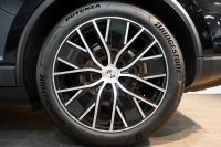 ポルシェ マカン Electric 新型EVモデル ワンオーナー スポクロ OP21インチホイール パノラマルーフ 保証継承可 中古車 中古車