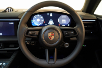 ポルシェ マカン Electric 新型EVモデル ワンオーナー スポクロ OP21インチホイール パノラマルーフ 保証継承可 中古車 中古車