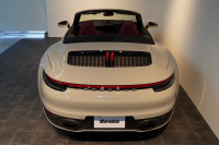 ポルシェ 911(Type992) 911Carrera S Cabriolet スポーツクロノ&エグゾースト ブラック×ボルドーレッドオールレザーインテリア クレヨン OP420  中古車