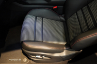 ポルシェ カイエンクーペ GTS TiptronicS ライトウエイトスポーツPKG PDLS+LEDヘッドライト 4ゾーンオートエアコン 中古車 中古車