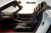 ポルシェ ボクスター(Type981) Spyder 6MT カーボンインテリア カーボンフルバケットシート キャララホワイトメタリック 中古車 中古車