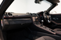 ポルシェ 718 ボクスター GTS 6MT スポーツデザイン&GTSインテリア&カーボンインテリアPKG 20インチ911turboホイール BOSEサウンド 禁煙車 中古車 中古車