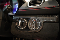 ポルシェ 718 ボクスター GTS 6MT スポーツデザイン&GTSインテリア&カーボンインテリアPKG 20インチ911turboホイール BOSEサウンド 禁煙車 中古車 中古車