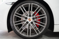 ポルシェ 718 ボクスター GTS 6MT スポーツデザイン&GTSインテリア&カーボンインテリアPKG 20インチ911turboホイール BOSEサウンド 禁煙車 中古車 中古車