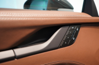 ポルシェ 911(Type992) Targa 4 GTS 992.2後期モデル 1オーナー Sport DesignPKGカーボン PCCB クラブレザーインテリア 中古車 中古車