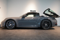 ポルシェ 911(Type992) Targa 4 GTS 992.2後期モデル 1オーナー Sport DesignPKGカーボン PCCB クラブレザーインテリア 中古車 中古車