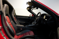 ポルシェ 911(Type992) Targa 4 PDK スポクロ スポーツテールパイプ 20/21インチカレラクラシックホイール レザーインテリア 14wayシート Burmesterサウンド 中古車 中古車