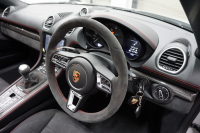 ポルシェ 718スパイダー Spyder  6MT クレヨン  LEDヘッドライト レザーインテリア カーボンインテリア  中古車